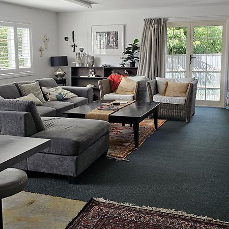 Magnolia House Apartman Featherston Kültér fotó