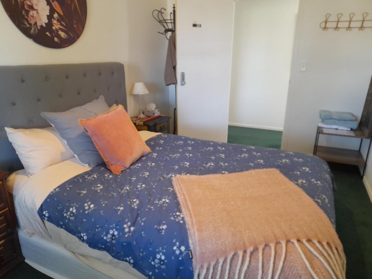 Magnolia House Apartman Featherston Kültér fotó