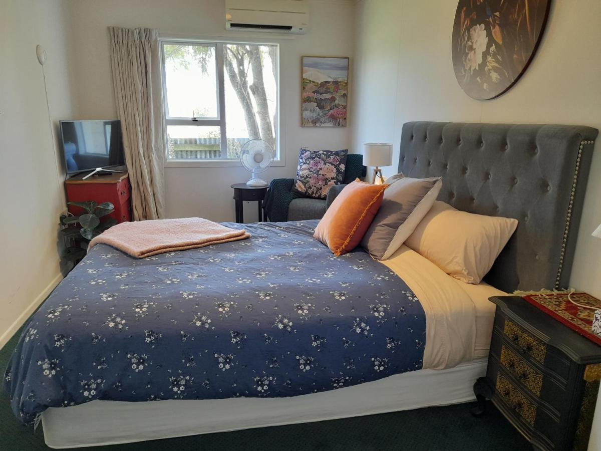 Magnolia House Apartman Featherston Kültér fotó