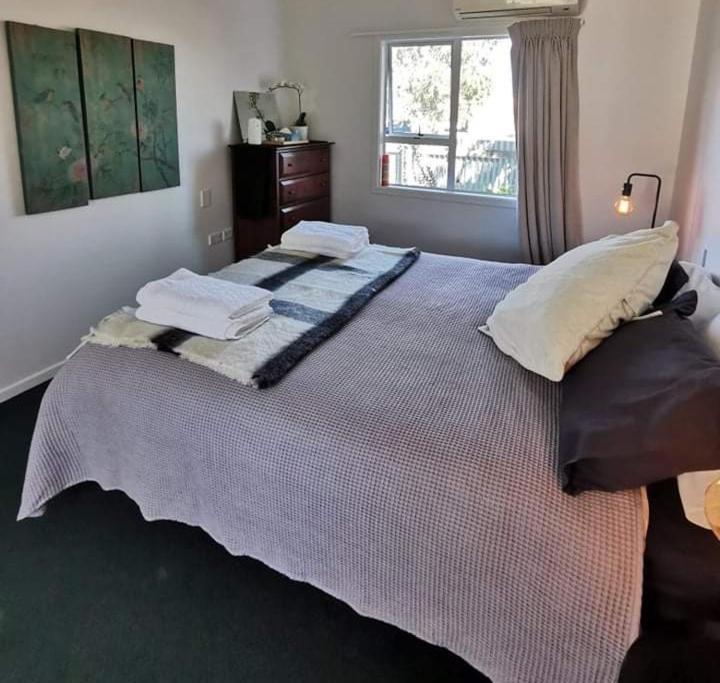 Magnolia House Apartman Featherston Kültér fotó